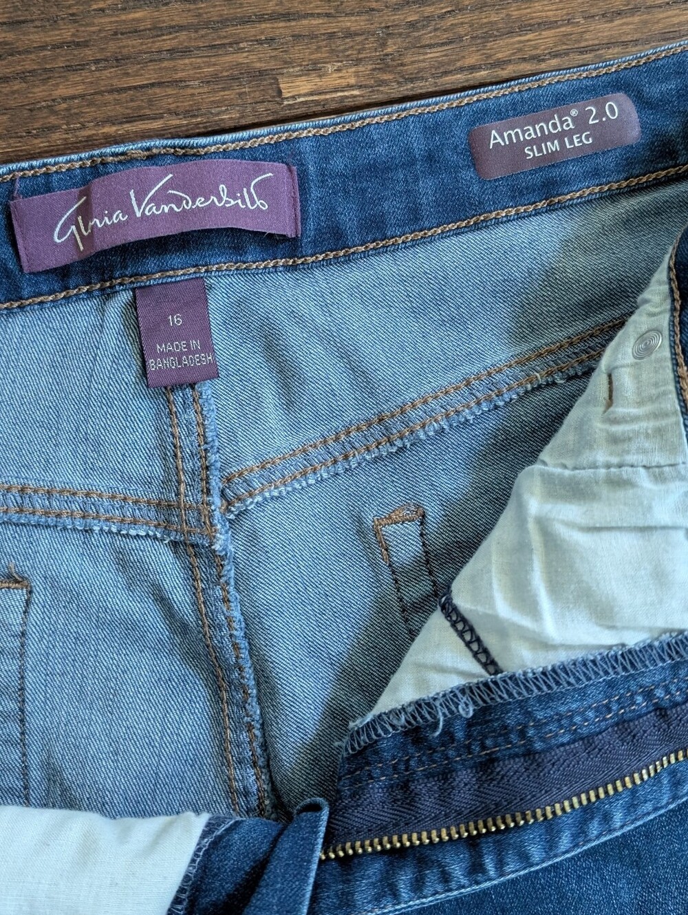 Gloria Vanderbilt Amanda 2.0 Slim Fit Straight Leg Blue Jeans - Picture 5 of 7